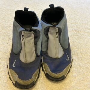 Very old style Nikes